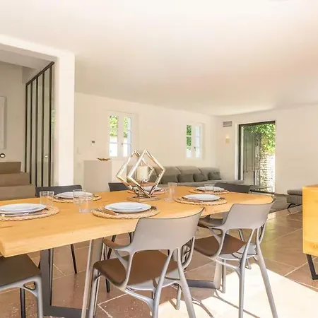 Charming House - Ac - 4br-8p - 别墅