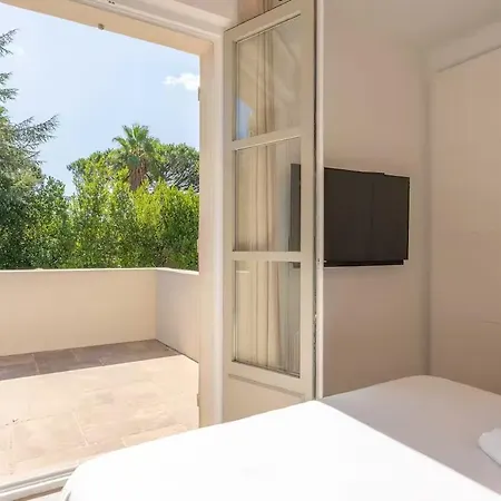 Charming House - Ac - 4br-8p - * 圣特罗佩