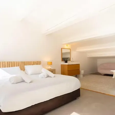 Charming House - Ac - 4br-8p - *