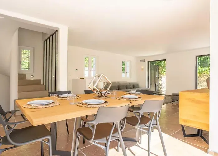 Charming House - Ac - 4br-8p - Villa