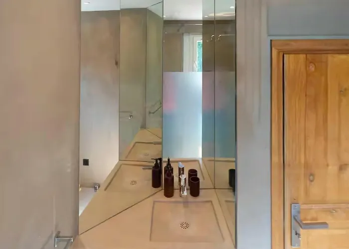 Charming House - Ac - 4br-8p - 圣特罗佩