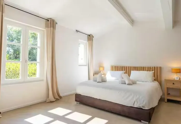 Charming House - Ac - 4br-8p - 别墅 *